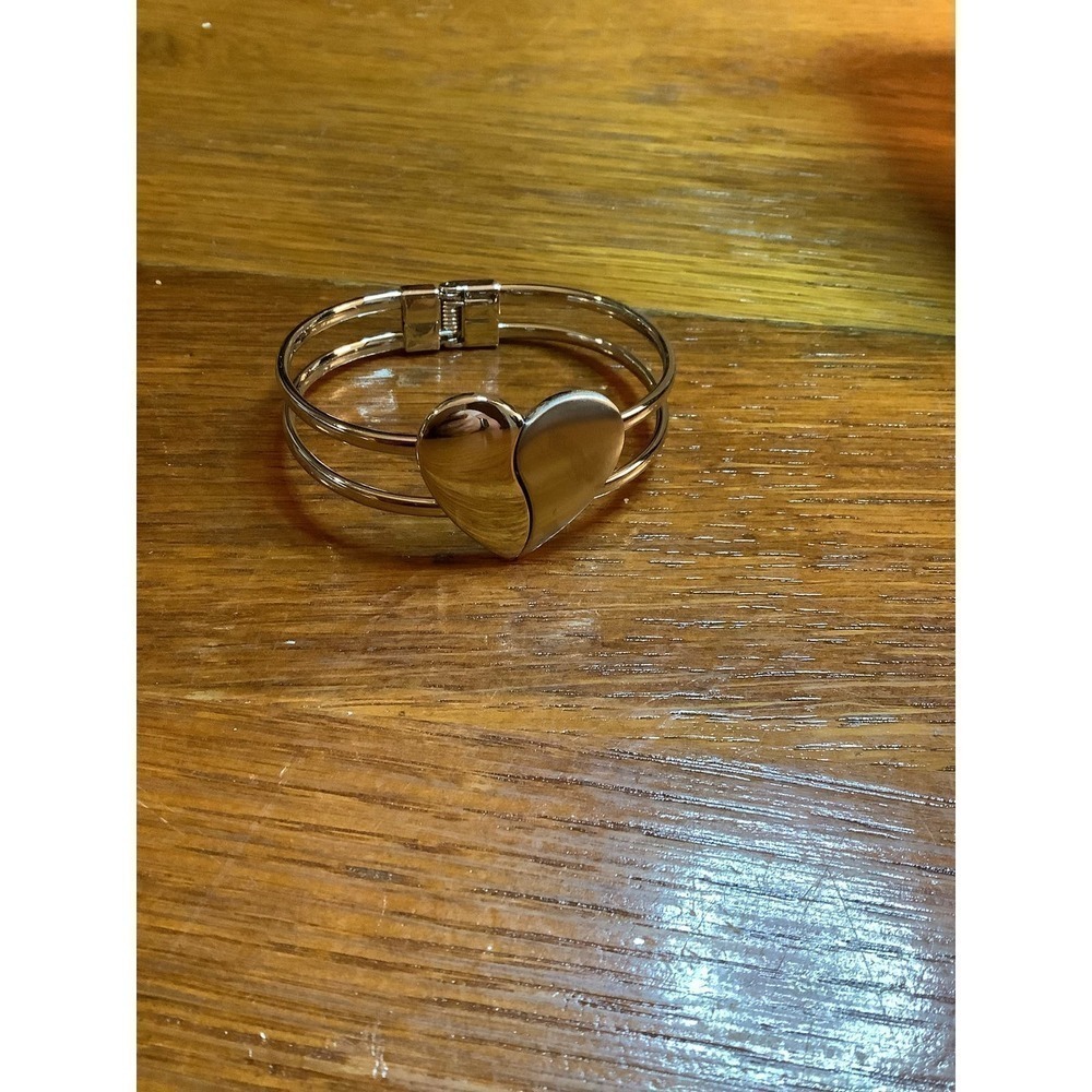 Premier Designs Silver Tone Hinged Heart Bangle